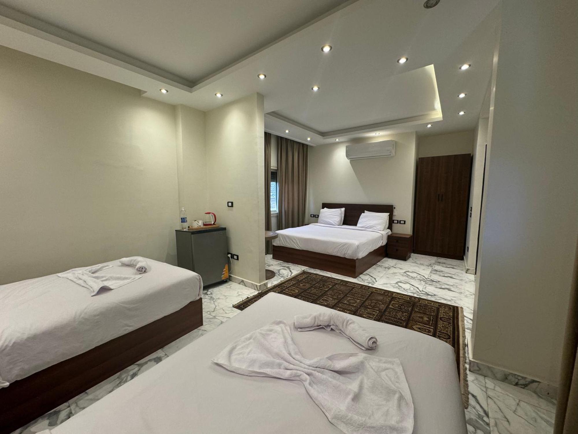 Unique Pyramids Boutique Inn Kafret el-Gabal Extérieur photo