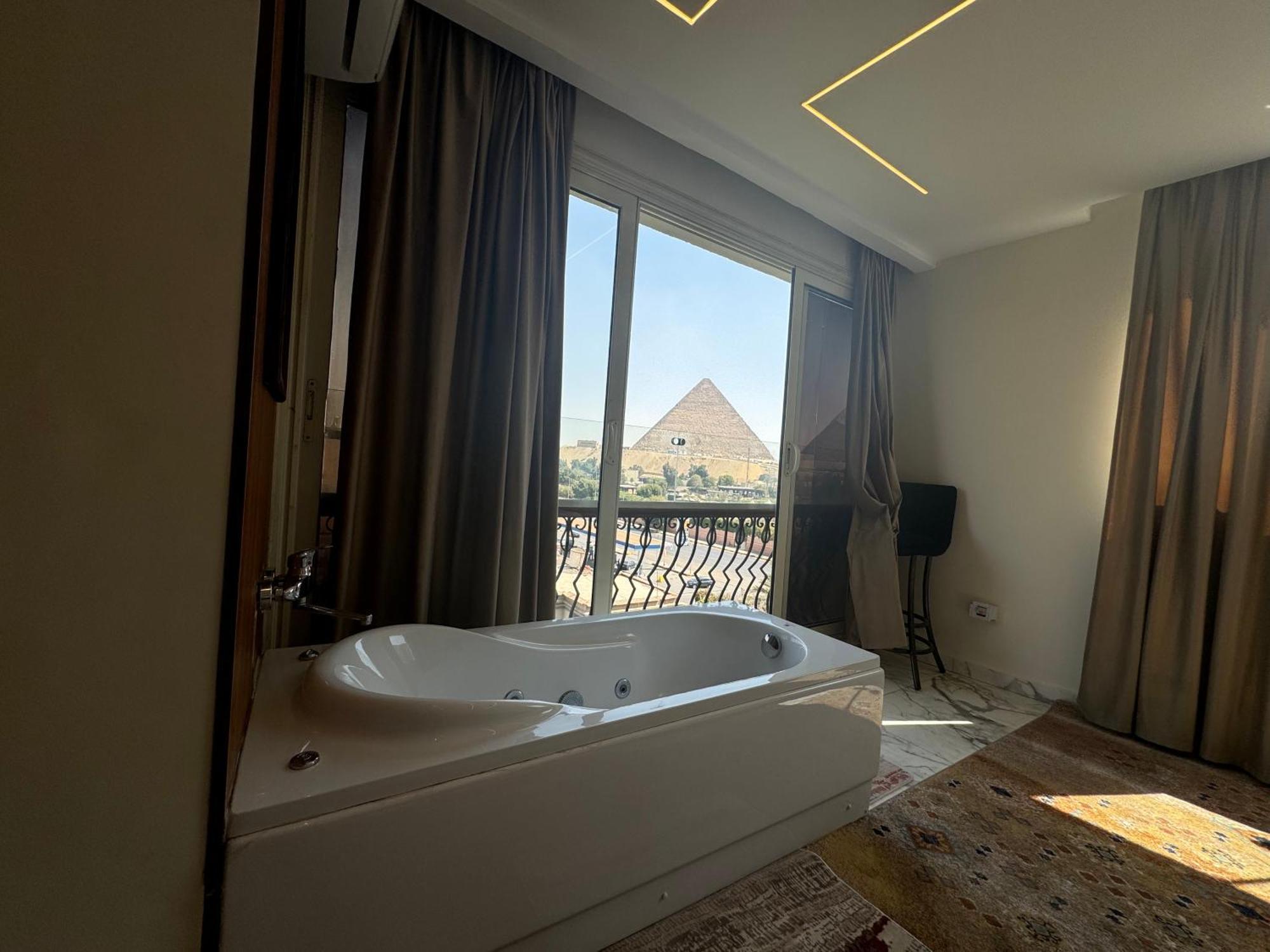 Unique Pyramids Boutique Inn Kafret el-Gabal Extérieur photo